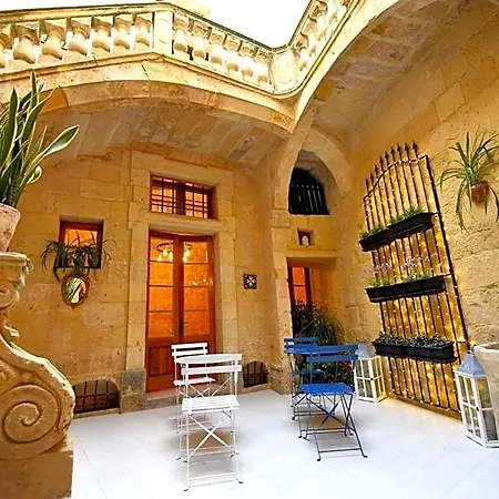 Hotel The